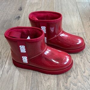 UGG Kid’s Classic Clear Mini II Glossy Samba Red Boots Size 5
